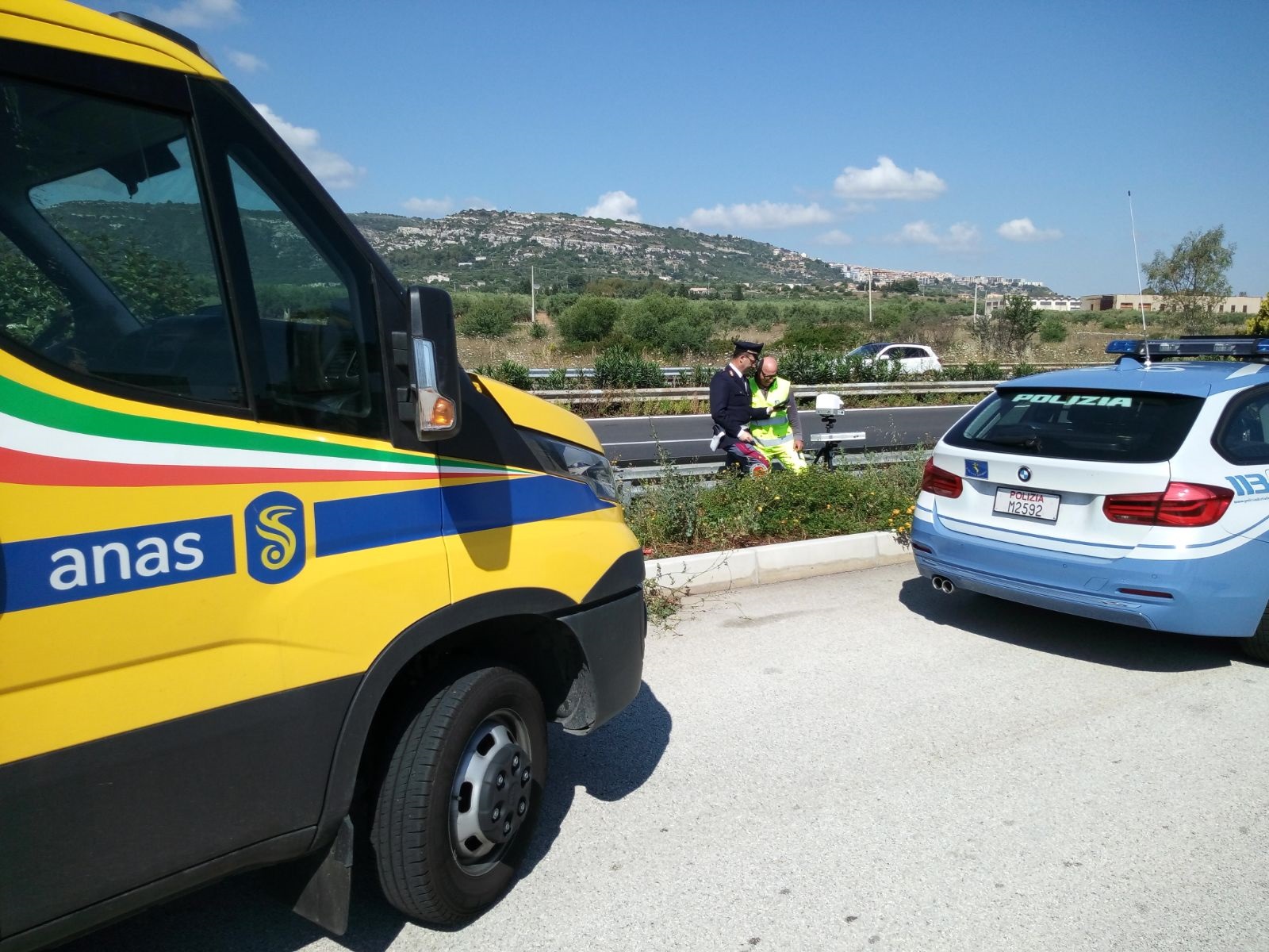 Tesserino polizia clearance stradale